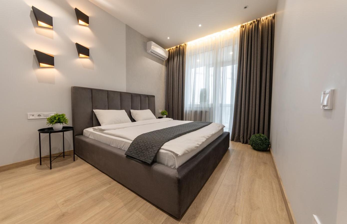 Royal Tower Residence Big Vip Apartment In Center Floor 27 Κίεβο Εξωτερικό φωτογραφία